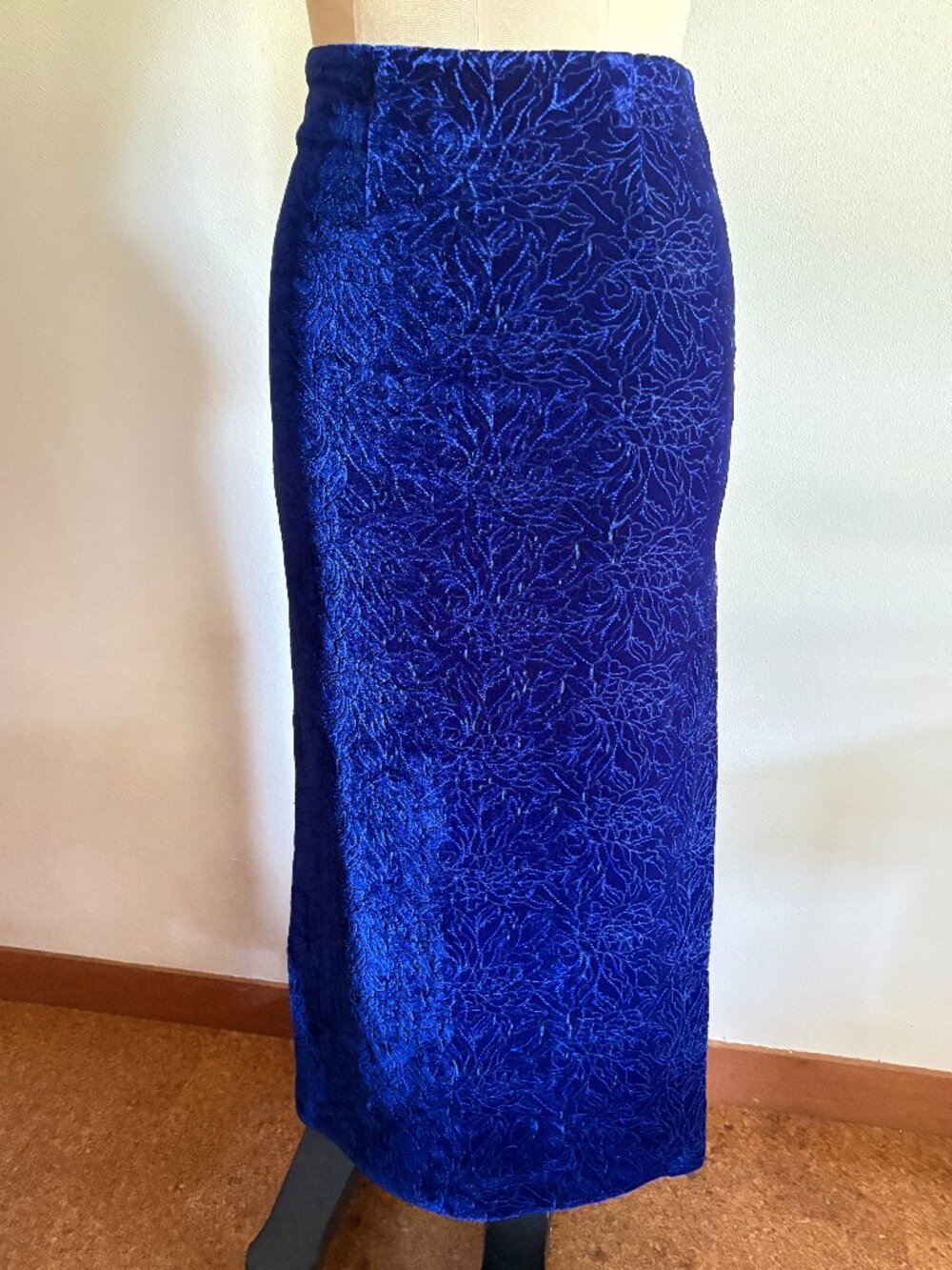 ZARA Royal Blue Floral Velvet Jacquard Maxi / Midi Skirt – Size XS
